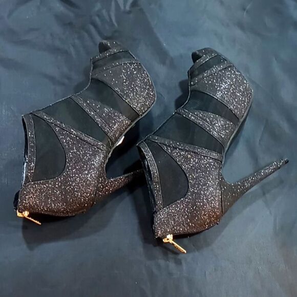 GUESS WOMEN'S SEXY LACE GLITTER OPEN TOE ZIPPER HIGH HEEL SHOES - Picture 9 of 13